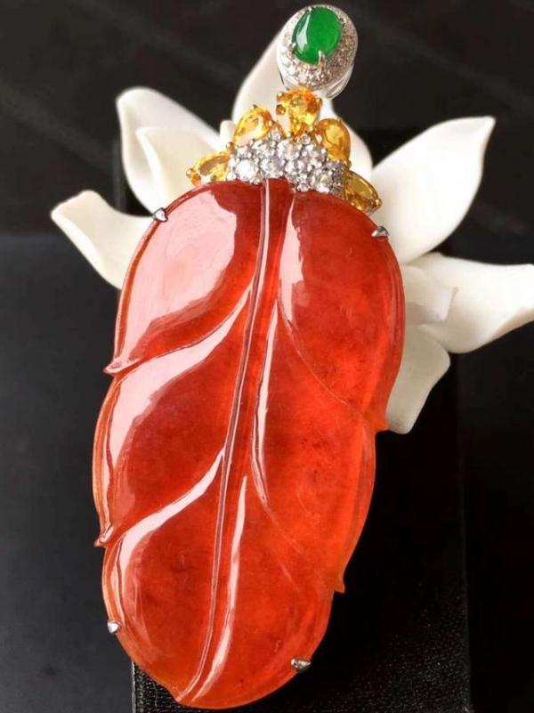 翡翠手镯什么是翠的简单介绍-第2张图片-翡翠网 翡翠手镯什么是翠的简单介绍-第2张图片-翡翠网