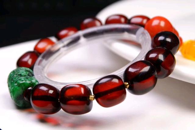 翡翠手镯怎么养翡翠手镯怎么养-第1张图片-翡翠网 翡翠手镯怎么养翡翠手镯怎么养-第1张图片-翡翠网