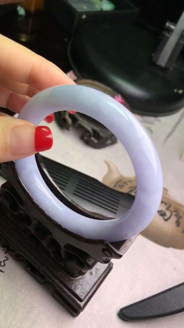 2万元以上油青翡翠手镯油青翡翠手镯高档图片-第11张图片-翡翠网 2万元以上油青翡翠手镯油青翡翠手镯高档图片-第11张图片-翡翠网