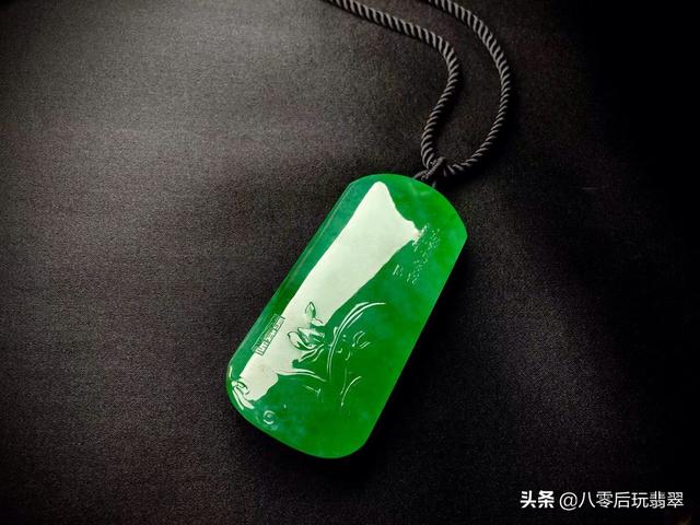 翡翠挂件收藏知识翡翠收藏级别挂件-第1张图片-翡翠网 翡翠挂件收藏知识翡翠收藏级别挂件-第1张图片-翡翠网