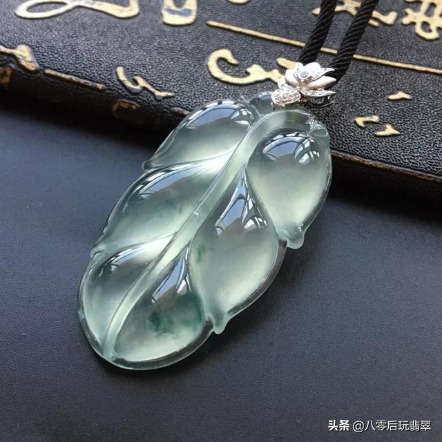 翡翠挂件收藏知识翡翠收藏级别挂件-第5张图片-翡翠网 翡翠挂件收藏知识翡翠收藏级别挂件-第5张图片-翡翠网