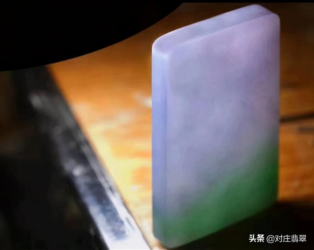 春带彩的翡翠好不好春带彩翡翠糯种手镯-第6张图片-翡翠网 春带彩的翡翠好不好春带彩翡翠糯种手镯-第6张图片-翡翠网