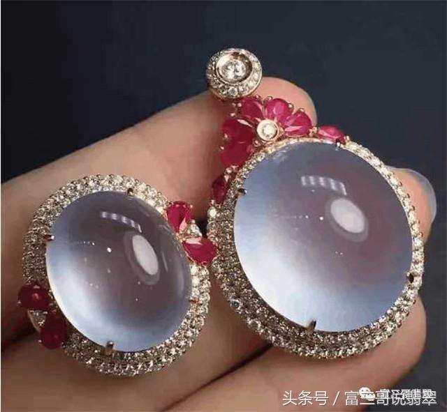 包含翡翠手镯一般带多久会变润的词条-第8张图片-翡翠网 包含翡翠手镯一般带多久会变润的词条-第8张图片-翡翠网