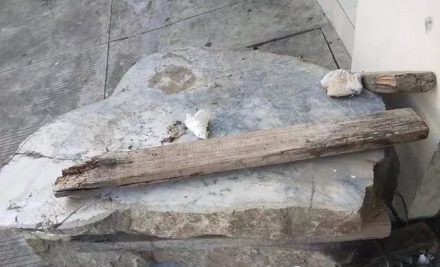 宝马翡翠原石效果图,白盐沙翡翠原石外形效果图-第2张图片-翡翠网 宝马翡翠原石效果图,白盐沙翡翠原石外形效果图-第2张图片-翡翠网