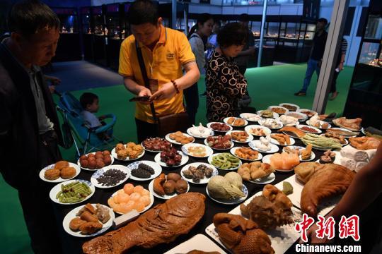 昆明世博园翡翠价格,昆明世博园别墅价格-第2张图片-翡翠网 昆明世博园翡翠价格,昆明世博园别墅价格-第2张图片-翡翠网