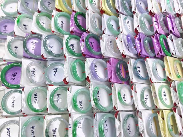 翡翠手镯圈口测量方法,翡翠手镯圈口-第4张图片-翡翠网 翡翠手镯圈口测量方法,翡翠手镯圈口-第4张图片-翡翠网