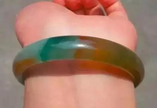 包含b货翡翠手镯图片的词条-第2张图片-翡翠网 包含b货翡翠手镯图片的词条-第2张图片-翡翠网