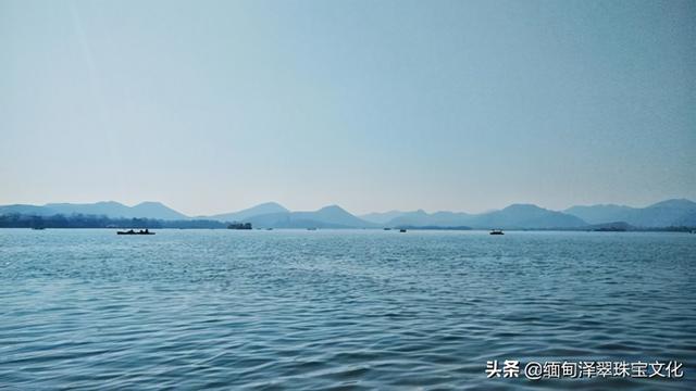 翡翠小知识100例的简单介绍-第14张图片-翡翠网 翡翠小知识100例的简单介绍-第14张图片-翡翠网