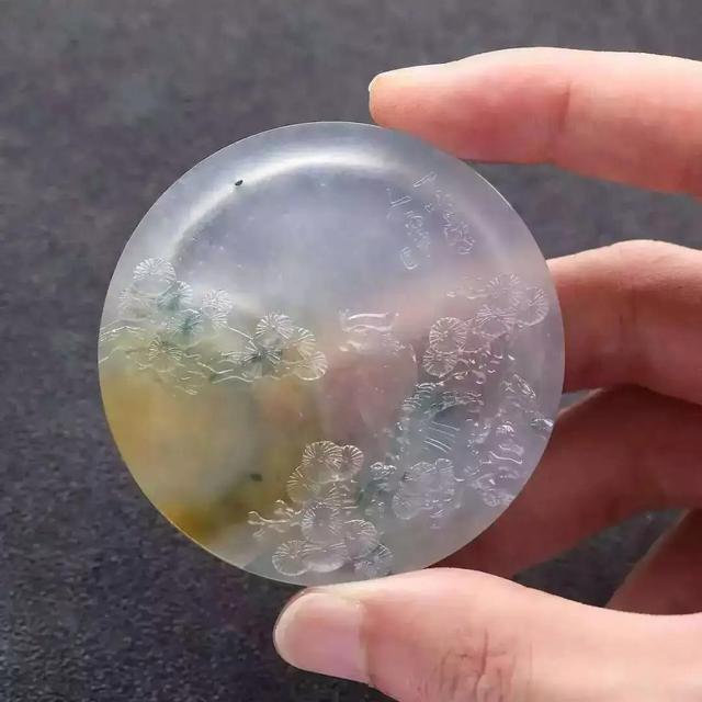 翡翠三彩手镯,翡翠三彩手镯料-第4张图片-翡翠网 翡翠三彩手镯,翡翠三彩手镯料-第4张图片-翡翠网