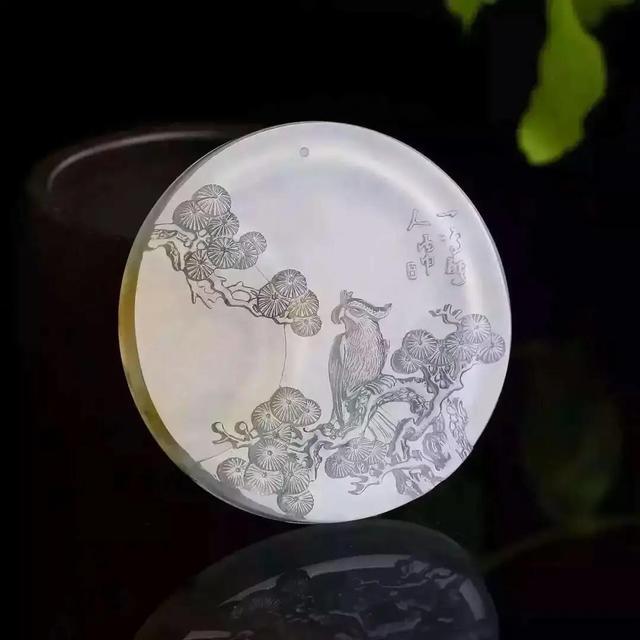 翡翠三彩手镯,翡翠三彩手镯料-第8张图片-翡翠网 翡翠三彩手镯,翡翠三彩手镯料-第8张图片-翡翠网