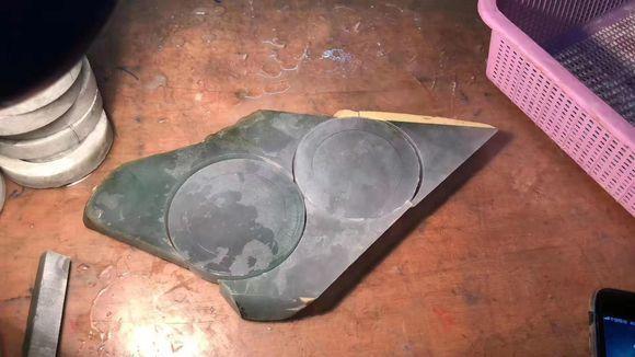 木那高冰翡翠原石价格,高冰玻璃种翡翠原石-第3张图片-翡翠网 木那高冰翡翠原石价格,高冰玻璃种翡翠原石-第3张图片-翡翠网