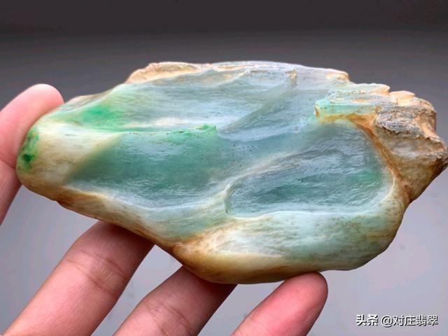 关于缅甸原石翡翠名字的信息-第2张图片-翡翠网 关于缅甸原石翡翠名字的信息-第2张图片-翡翠网