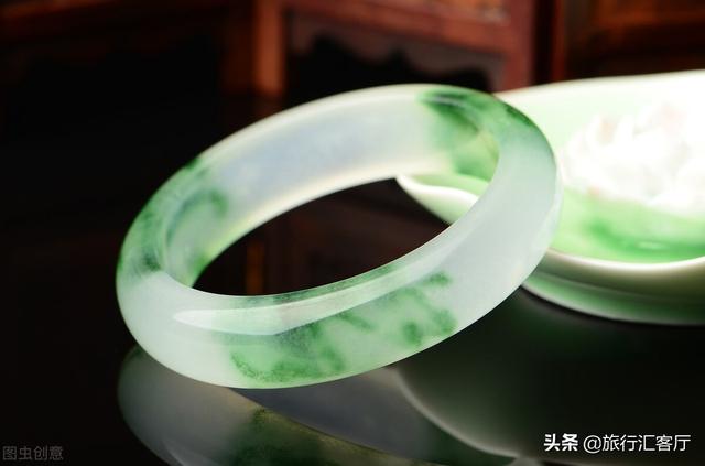 处理翡翠手镯图片,处理翡翠手镯-第2张图片-翡翠网 处理翡翠手镯图片,处理翡翠手镯-第2张图片-翡翠网