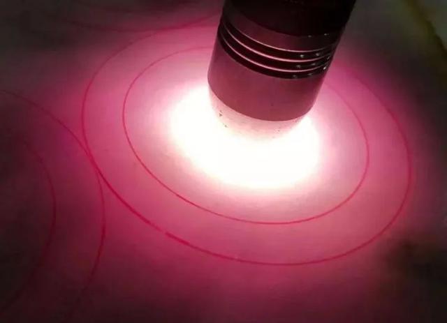 春底翡翠手镯春带彩翡翠手镯价值-第4张图片-翡翠网 春底翡翠手镯春带彩翡翠手镯价值-第4张图片-翡翠网