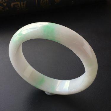 翡翠手镯糯种图片翡翠手镯 糯种-第1张图片-翡翠网 翡翠手镯糯种图片翡翠手镯 糯种-第1张图片-翡翠网