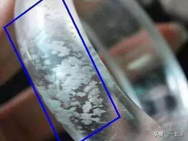 翡翠小知识传授翡翠手镯保养小知识-第3张图片-翡翠网 翡翠小知识传授翡翠手镯保养小知识-第3张图片-翡翠网