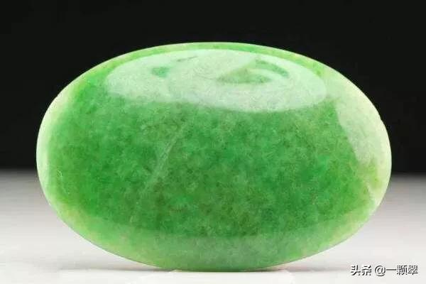 翡翠小知识传授翡翠手镯保养小知识-第6张图片-翡翠网 翡翠小知识传授翡翠手镯保养小知识-第6张图片-翡翠网