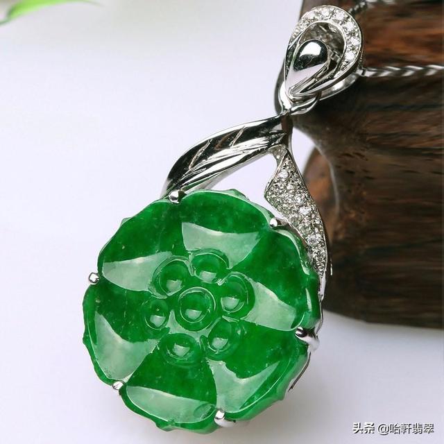 翡翠铁龙生手镯翡翠铁龙生手镯镶嵌图片-第3张图片-翡翠网 翡翠铁龙生手镯翡翠铁龙生手镯镶嵌图片-第3张图片-翡翠网