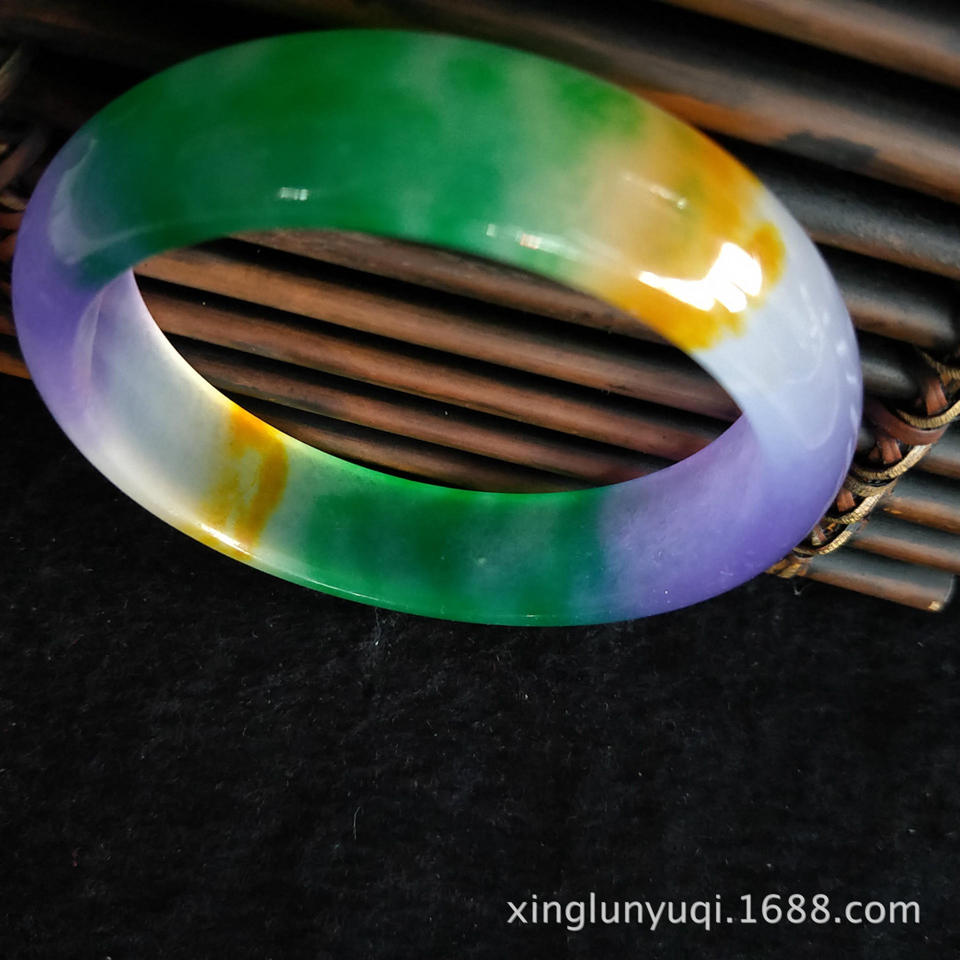 七彩翡翠手镯价格七彩翡翠手镯图片-第2张图片-翡翠网 七彩翡翠手镯价格七彩翡翠手镯图片-第2张图片-翡翠网