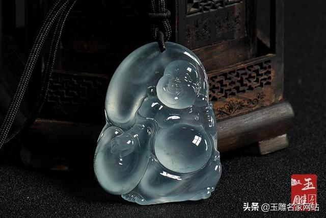 老的翡翠手镯的价格老翡翠手镯价格-第2张图片-翡翠网 老的翡翠手镯的价格老翡翠手镯价格-第2张图片-翡翠网