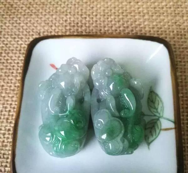 李嘉诚的翡翠原石李嘉诚的翡翠貔貅-第11张图片-翡翠网 李嘉诚的翡翠原石李嘉诚的翡翠貔貅-第11张图片-翡翠网