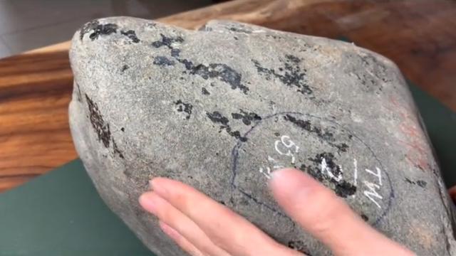 翡翠手镯怎么保养翡翠手镯取料-第4张图片-翡翠网 翡翠手镯怎么保养翡翠手镯取料-第4张图片-翡翠网