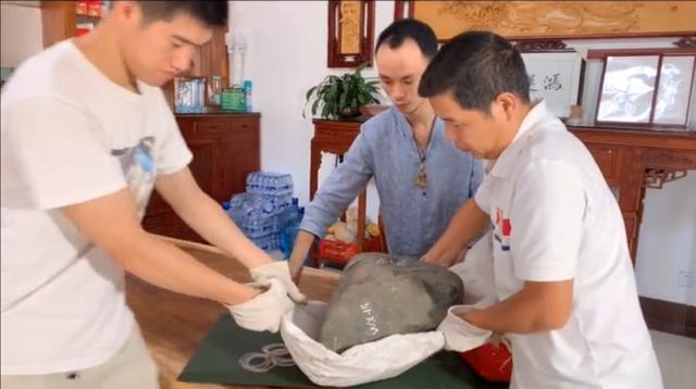 翡翠手镯怎么保养翡翠手镯取料-第7张图片-翡翠网 翡翠手镯怎么保养翡翠手镯取料-第7张图片-翡翠网