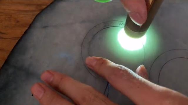 翡翠手镯怎么保养翡翠手镯取料-第14张图片-翡翠网 翡翠手镯怎么保养翡翠手镯取料-第14张图片-翡翠网