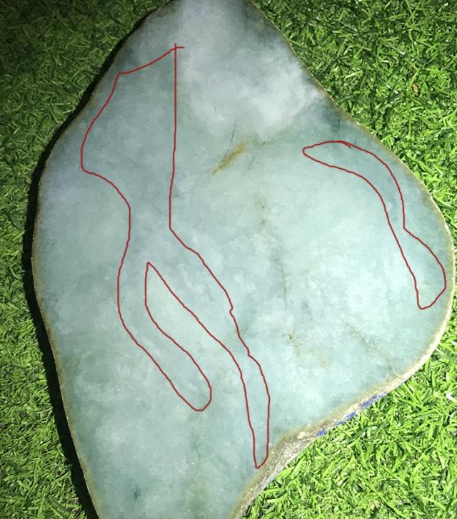 怎么打灯看翡翠原石里面是白肉的简单介绍-第7张图片-翡翠网 怎么打灯看翡翠原石里面是白肉的简单介绍-第7张图片-翡翠网