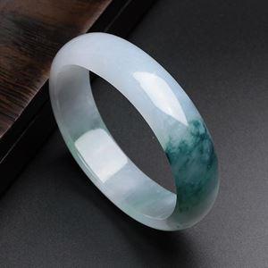 一个翡翠手镯多少克翡翠手镯一般多少克-第6张图片-翡翠网 一个翡翠手镯多少克翡翠手镯一般多少克-第6张图片-翡翠网