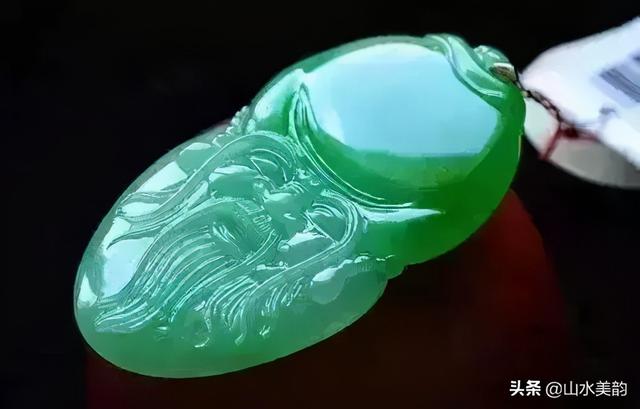 翡翠知识讲解翡翠知识解析-第6张图片-翡翠网 翡翠知识讲解翡翠知识解析-第6张图片-翡翠网