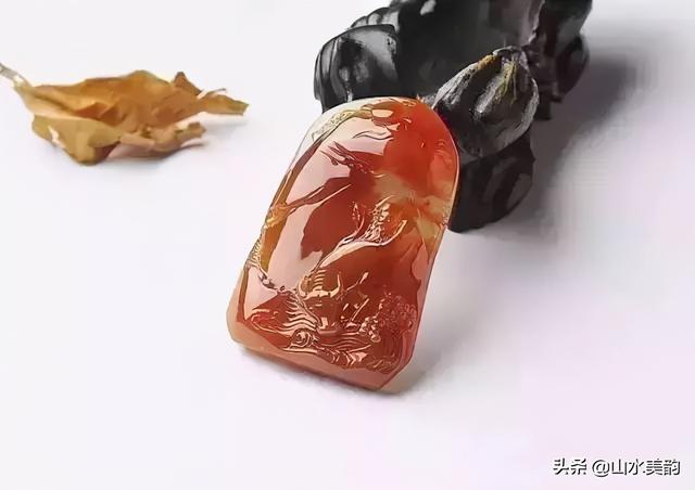 翡翠知识讲解翡翠知识解析-第7张图片-翡翠网 翡翠知识讲解翡翠知识解析-第7张图片-翡翠网