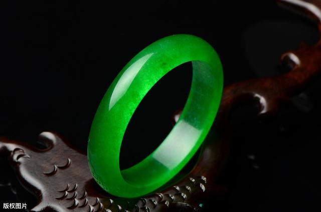 缅甸翡翠手镯怎么样缅甸之旅直播间翡翠手镯能买吗-第3张图片-翡翠网 缅甸翡翠手镯怎么样缅甸之旅直播间翡翠手镯能买吗-第3张图片-翡翠网