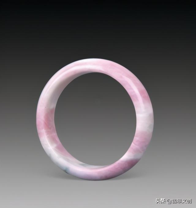 百万翡翠手镯图片欣赏芙蓉种翡翠手镯图片欣赏-第2张图片-翡翠网 百万翡翠手镯图片欣赏芙蓉种翡翠手镯图片欣赏-第2张图片-翡翠网