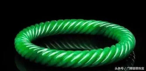 翡翠手镯种水分类翡翠手镯外形分类-第12张图片-翡翠网 翡翠手镯种水分类翡翠手镯外形分类-第12张图片-翡翠网