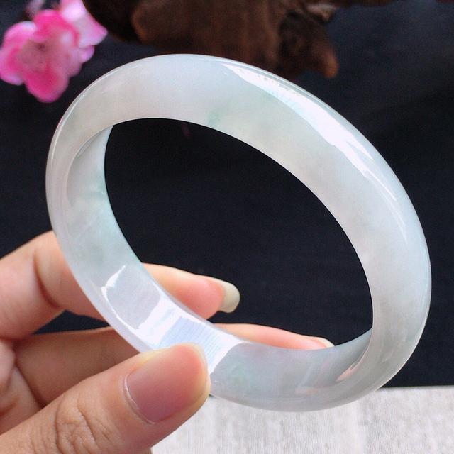 顶级紫罗兰翡翠手镯一万元紫罗兰翡翠手镯-第2张图片-翡翠网 顶级紫罗兰翡翠手镯一万元紫罗兰翡翠手镯-第2张图片-翡翠网