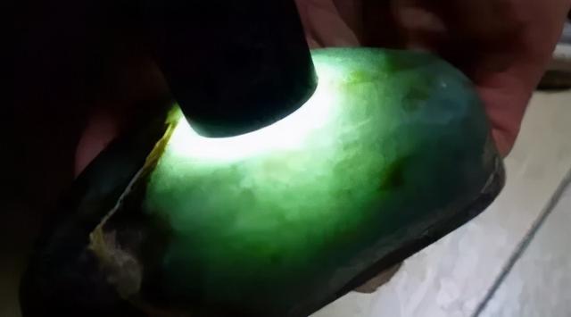 包含翡翠a货什么意思图片的词条-第13张图片-翡翠网 包含翡翠a货什么意思图片的词条-第13张图片-翡翠网