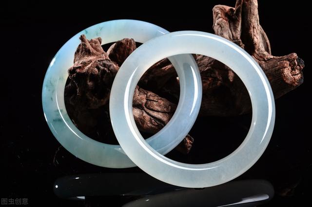 翡翠手镯值钱吗,描金翡翠手镯值钱吗-第1张图片-翡翠网 翡翠手镯值钱吗,描金翡翠手镯值钱吗-第1张图片-翡翠网