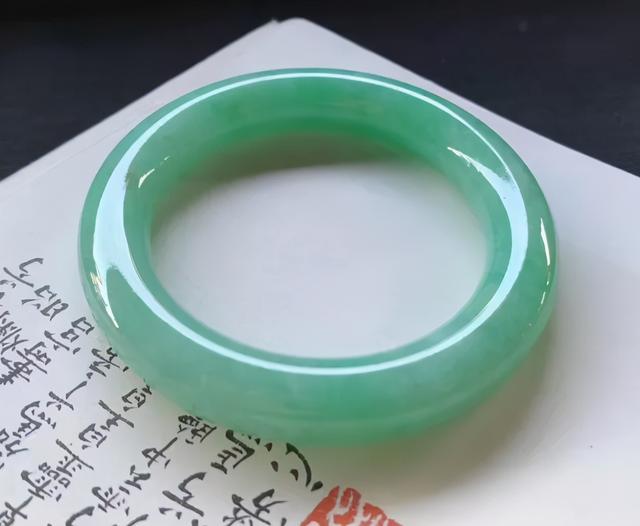 翡翠手镯合成怎么做的翡翠手镯合成-第10张图片-翡翠网 翡翠手镯合成怎么做的翡翠手镯合成-第10张图片-翡翠网