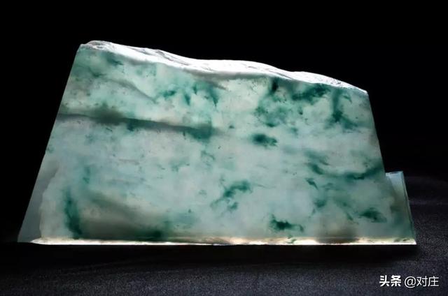 b货翡翠手镯戴了10年,翡翠手镯的文化-第1张图片-翡翠网 b货翡翠手镯戴了10年,翡翠手镯的文化-第1张图片-翡翠网