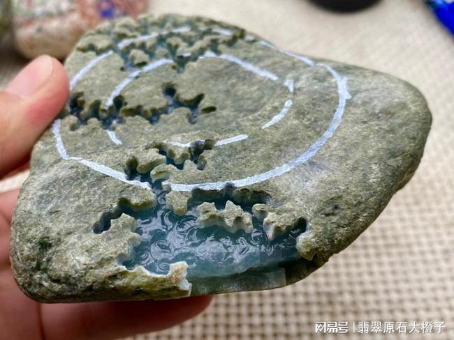中山玉石翡翠原石翡翠原石是怎么形成的-第2张图片-翡翠网 中山玉石翡翠原石翡翠原石是怎么形成的-第2张图片-翡翠网