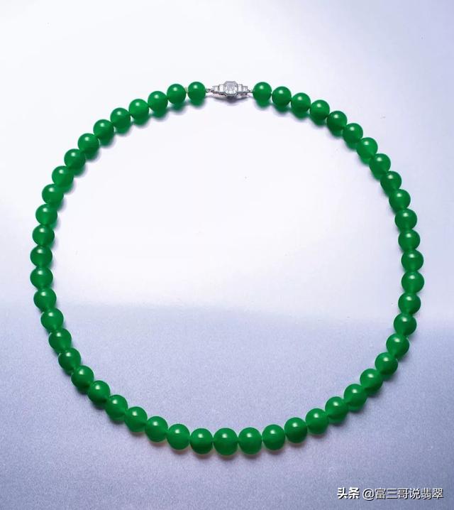 2022年翡翠原石收藏价值翡翠原石链子有收藏价值吗-第18张图片-翡翠网 2022年翡翠原石收藏价值翡翠原石链子有收藏价值吗-第18张图片-翡翠网