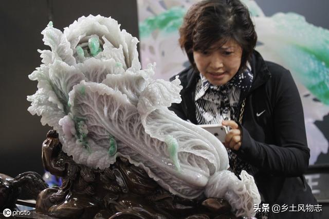 各种翡翠原石图片大全,翡翠原石图片大全带名字男-第1张图片-翡翠网