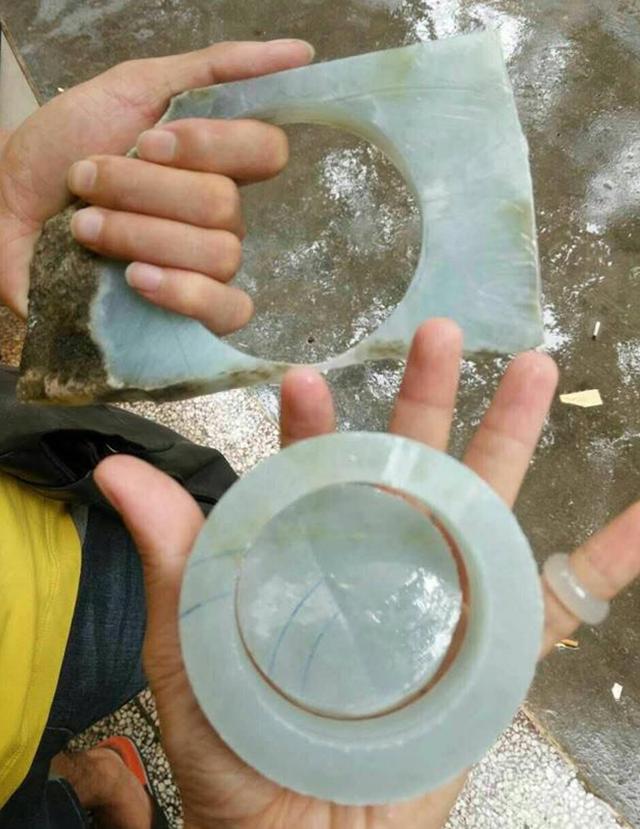 象皮莫西沙翡翠原石,老象皮原石出什么翡翠-第9张图片-翡翠网 象皮莫西沙翡翠原石,老象皮原石出什么翡翠-第9张图片-翡翠网