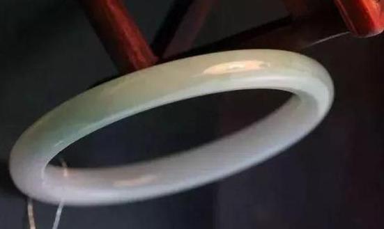 关于商场1800买的翡翠手镯的信息-第4张图片-翡翠网 关于商场1800买的翡翠手镯的信息-第4张图片-翡翠网