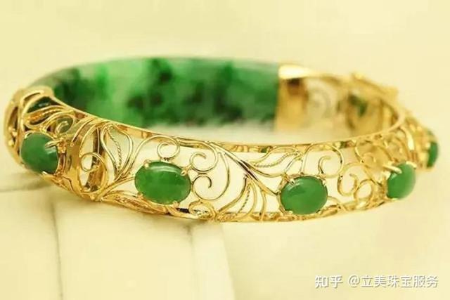 翡翠玉手镯摔坏了意味着什么翡翠手镯坏了怎么办-第4张图片-翡翠网 翡翠玉手镯摔坏了意味着什么翡翠手镯坏了怎么办-第4张图片-翡翠网