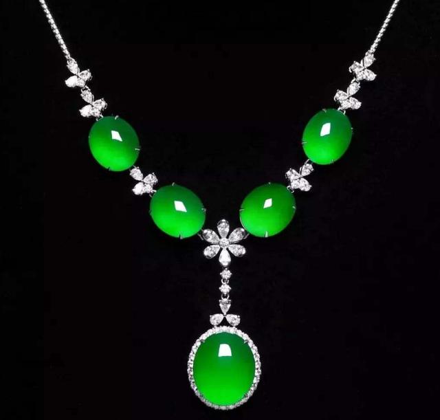 无翡翠手镯,翡翠手镯怎么保养-第10张图片-翡翠网 无翡翠手镯,翡翠手镯怎么保养-第10张图片-翡翠网