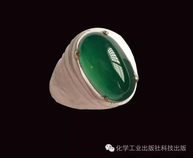 翡翠玉石选购与鉴赏书籍,玉石翡翠知识书籍介绍-第14张图片-翡翠网 翡翠玉石选购与鉴赏书籍,玉石翡翠知识书籍介绍-第14张图片-翡翠网