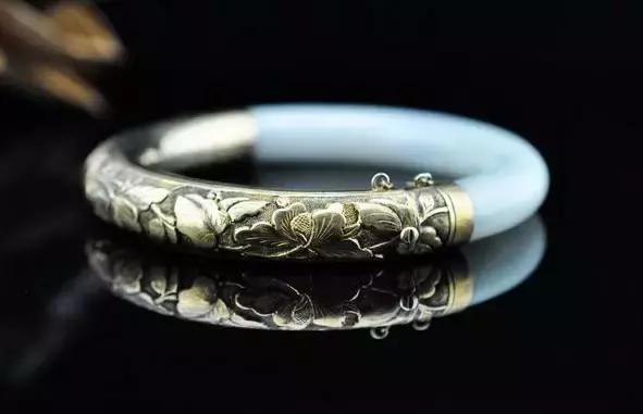 翡翠手镯为什么镶金,手镯翡翠镶金-第10张图片-翡翠网 翡翠手镯为什么镶金,手镯翡翠镶金-第10张图片-翡翠网