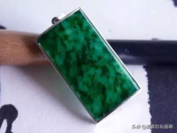 老油青种翡翠手镯图片,油青种翡翠手镯怎样的好-第4张图片-翡翠网 老油青种翡翠手镯图片,油青种翡翠手镯怎样的好-第4张图片-翡翠网